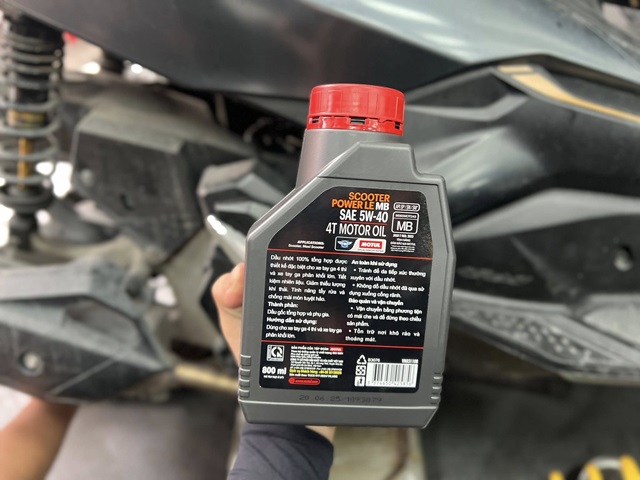 Motul scooter power le 5w40 08l - 2